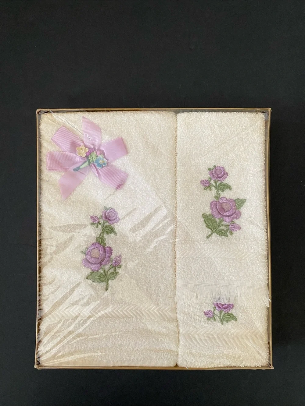 Vintage Soft cream towel set with delicate lavender-purple rose embroidery